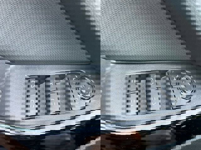 New 2026 Chevrolet Equinox LT w/ Convenience Package II image 25