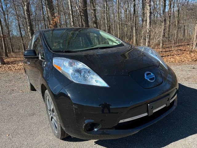 Used 2015 Nissan Leaf SV image 6