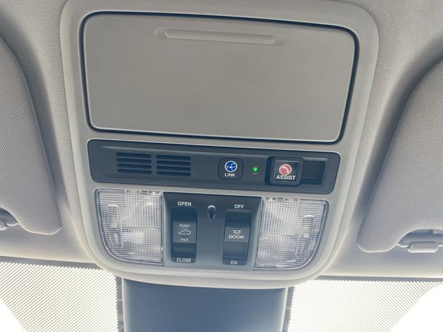 Used 2024 Honda Odyssey Touring image 37