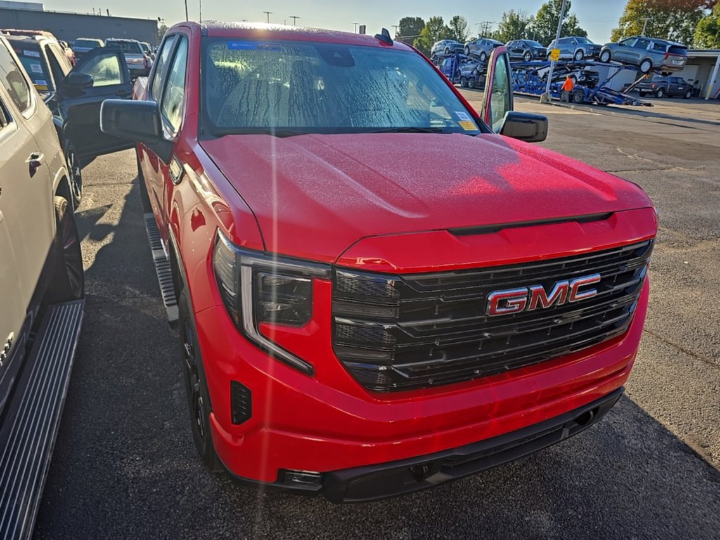 Used 2024 GMC Sierra 1500 Elevation AWD/4WD image 1
