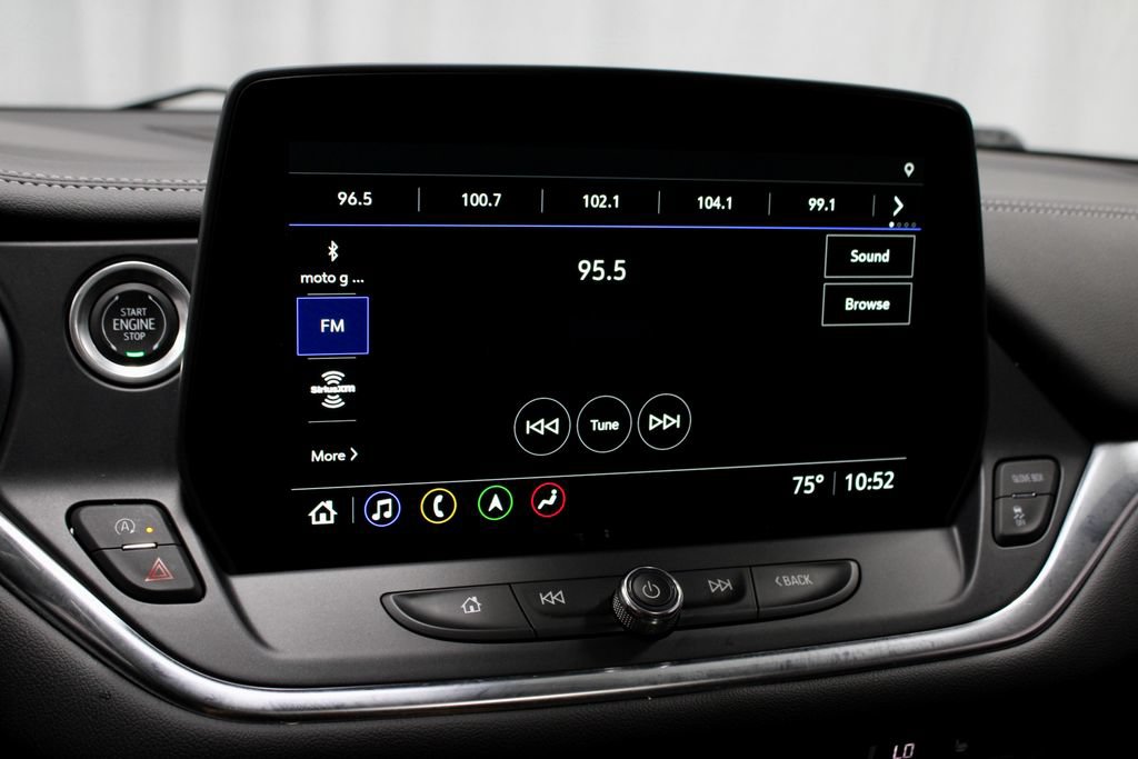Used 2023 Chevrolet Blazer LT w/ Sound & Technology Package FWD image 3