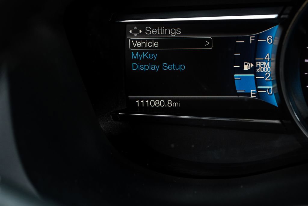 Used 2018 Ford Explorer XLT w/ Equipment Group 202A FWD image 3