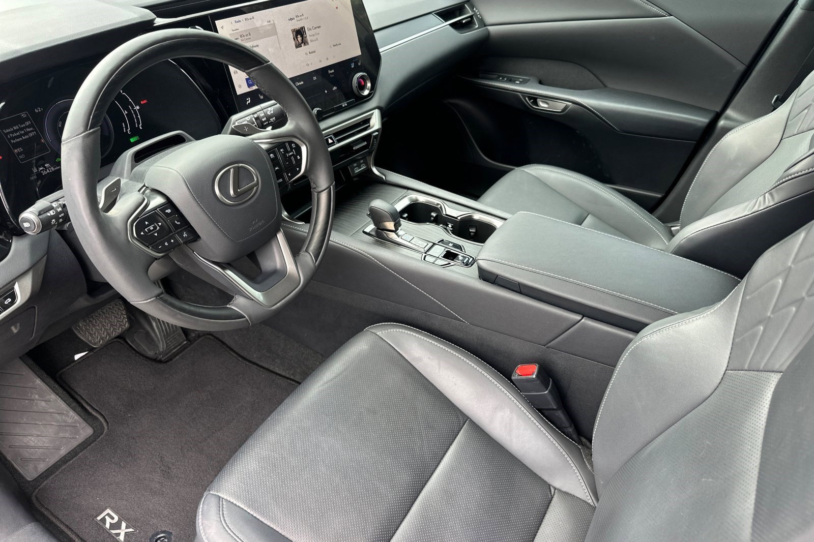 Certified 2023 Lexus RX 350h w/ Cold Area Package image 11