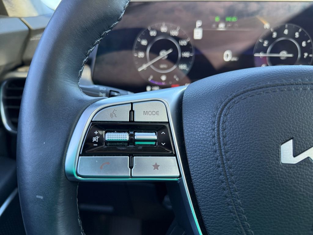 Used 2024 Kia Telluride SX Prestige image 19