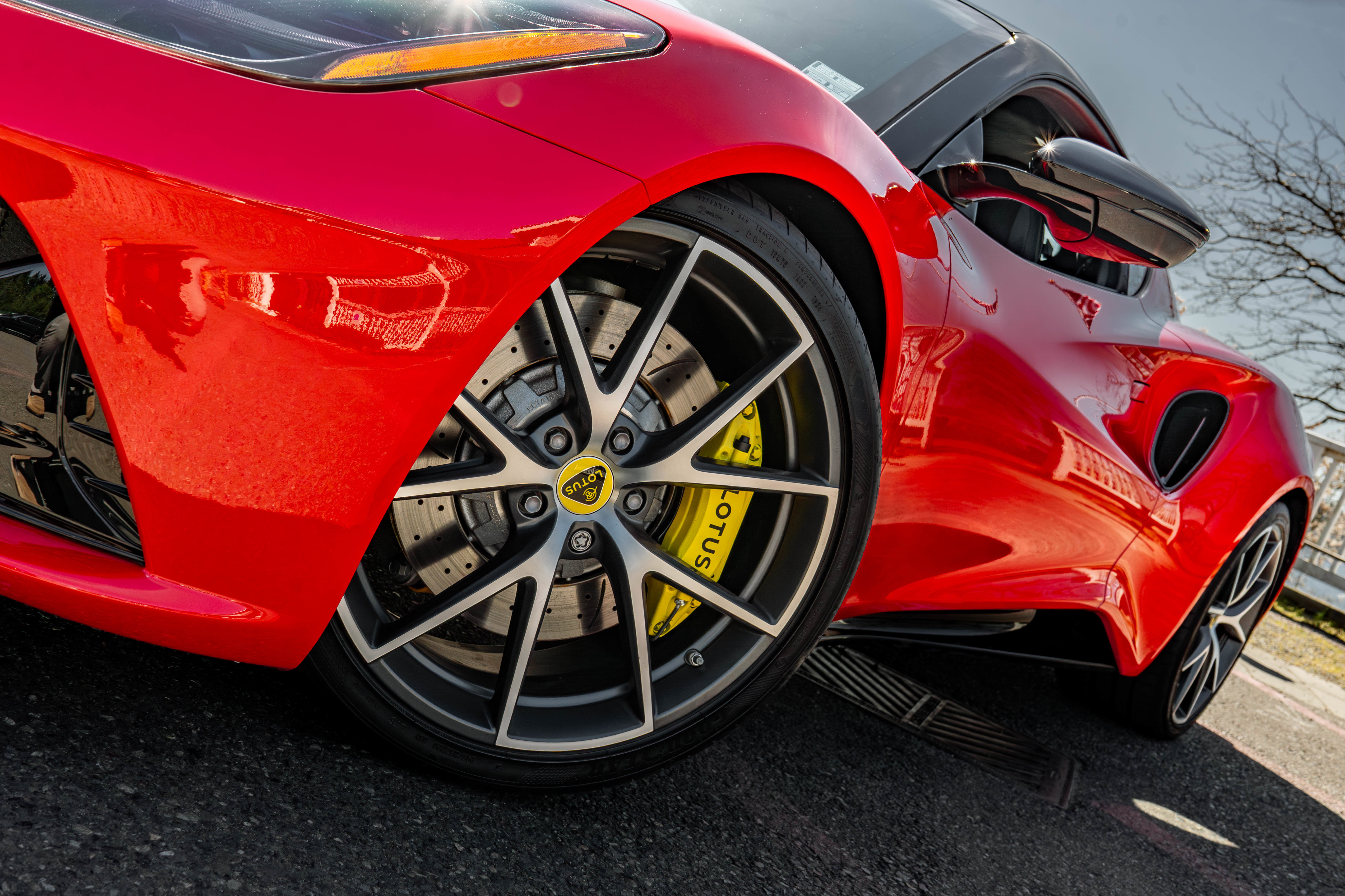 Used 2024 Lotus Emira First Edition image 4