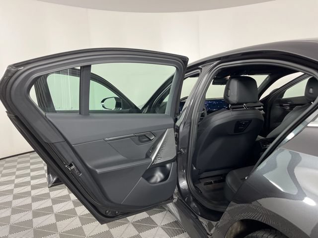 Used 2024 BMW 530i RWD image 41
