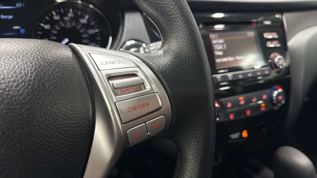 Used 2015 Nissan Rogue SV AWD/4WD image 22