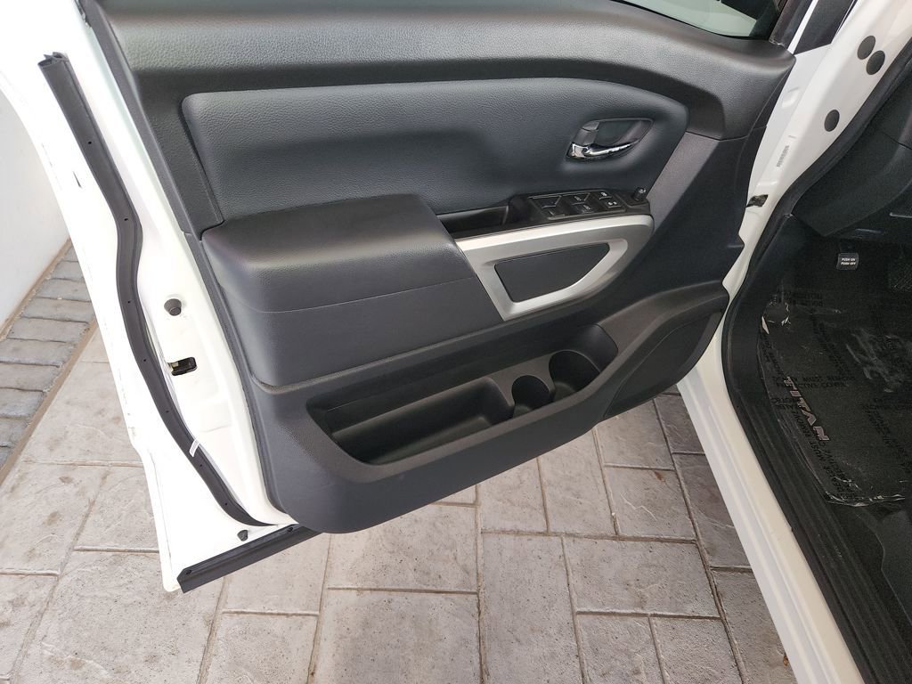 Certified 2024 Nissan Titan SV w/ SV Convenience Package image 27