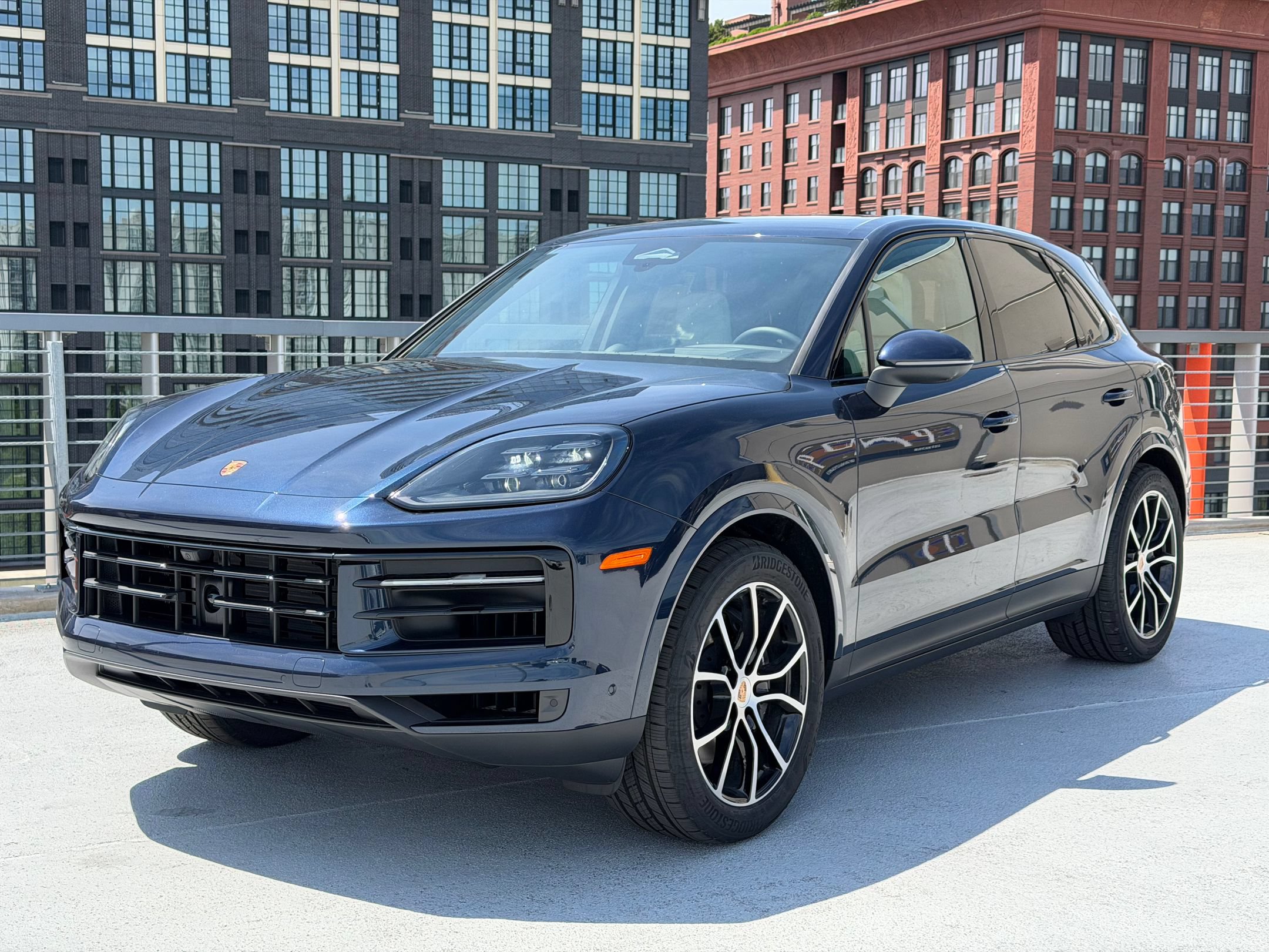 Certified 2026 Porsche Cayenne AWD/4WD image 1