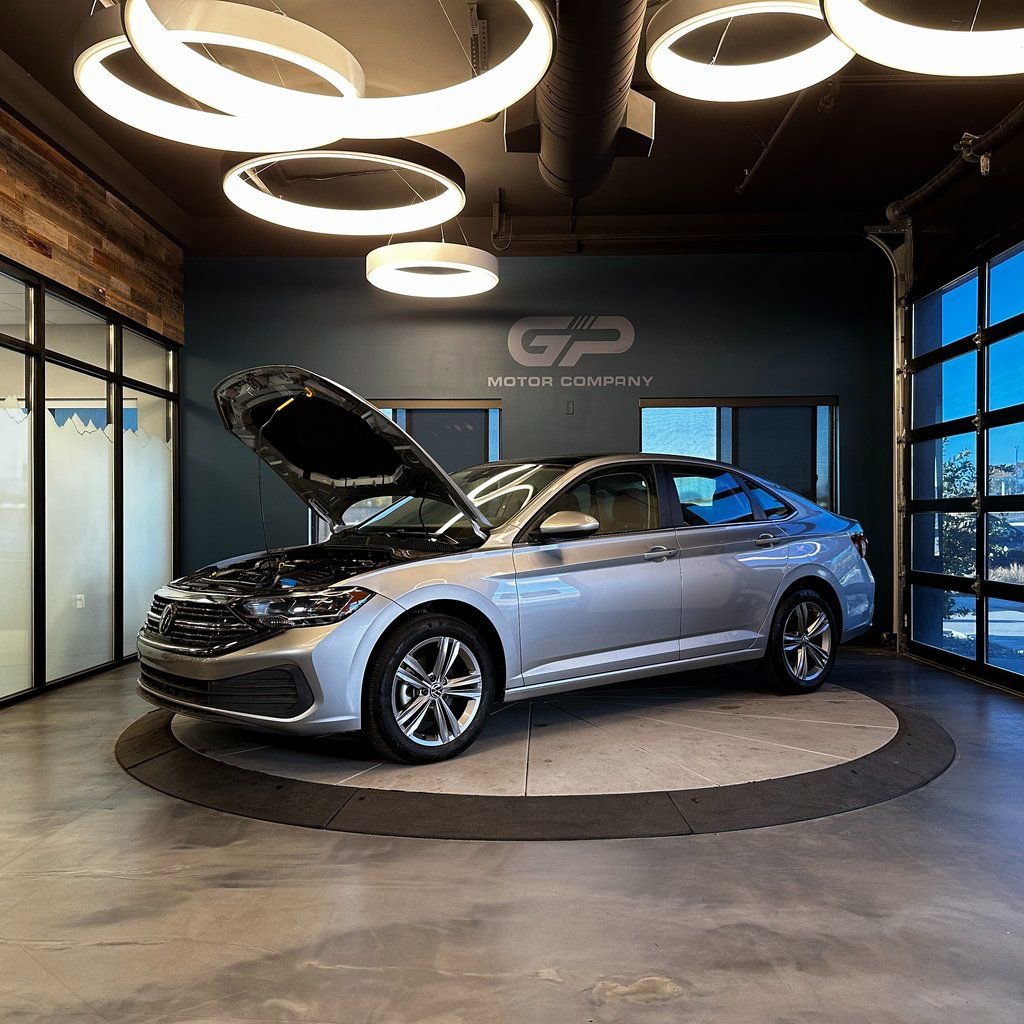 Used 2024 Volkswagen Jetta SE image 23