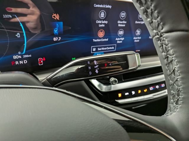 New 2026 Cadillac Lyriq Luxury image 20