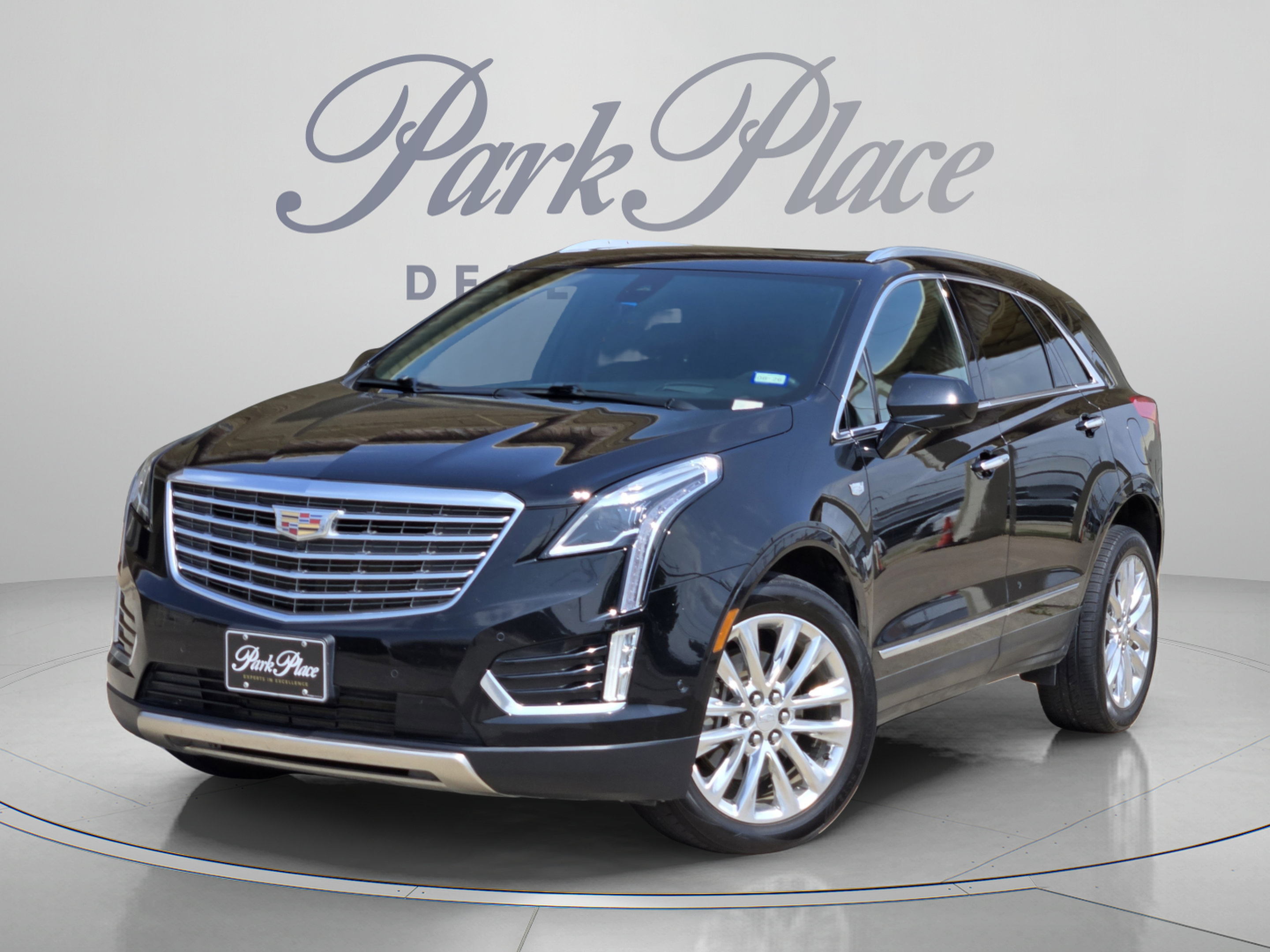 Used 2017 Cadillac XT5 Platinum w/ Driver Assist Package