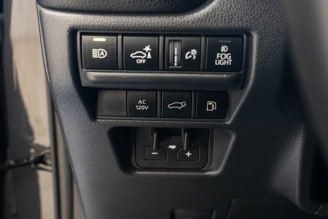 Used 2024 Toyota Land Cruiser image 21