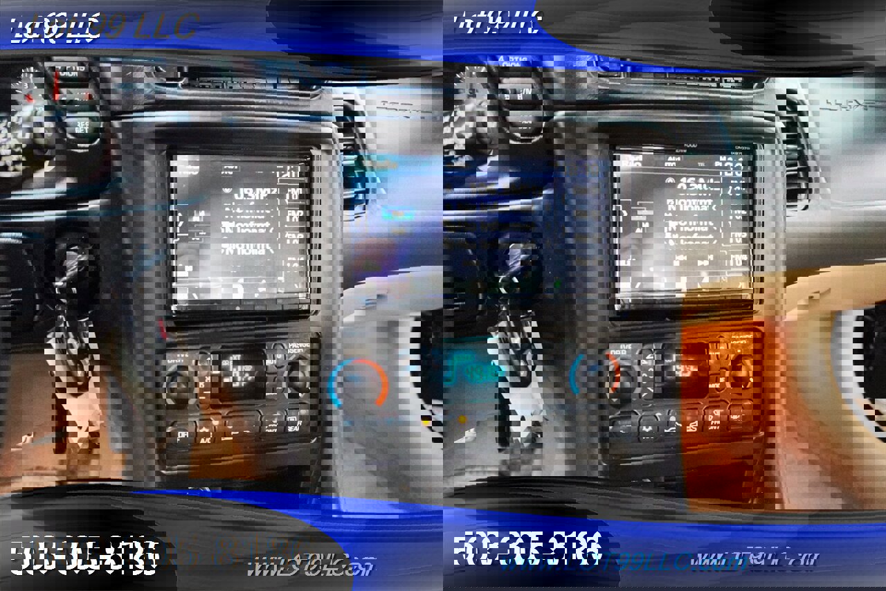 Used 2004 Chevrolet Corvette Coupe w/ Preferred Equipment Group image 21