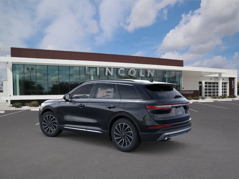Used 2026 Lincoln Corsair Reserve FWD image 4