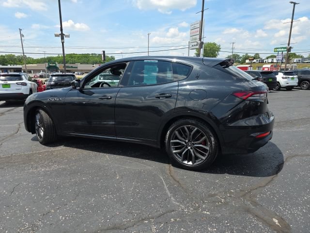 Used 2023 Maserati Levante Modena AWD/4WD image 4