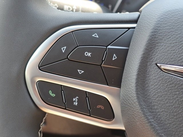 New 2026 Chrysler Pacifica Select image 13