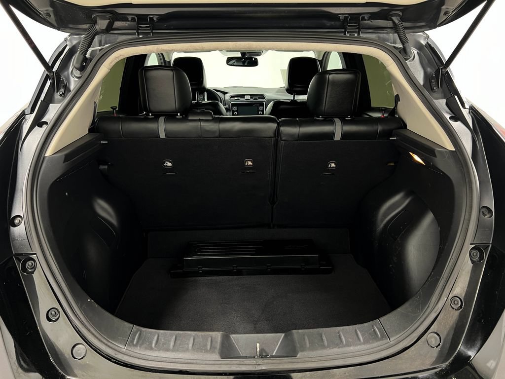 Used 2018 Nissan Leaf SL w/ SL Technology Package FWD image 27