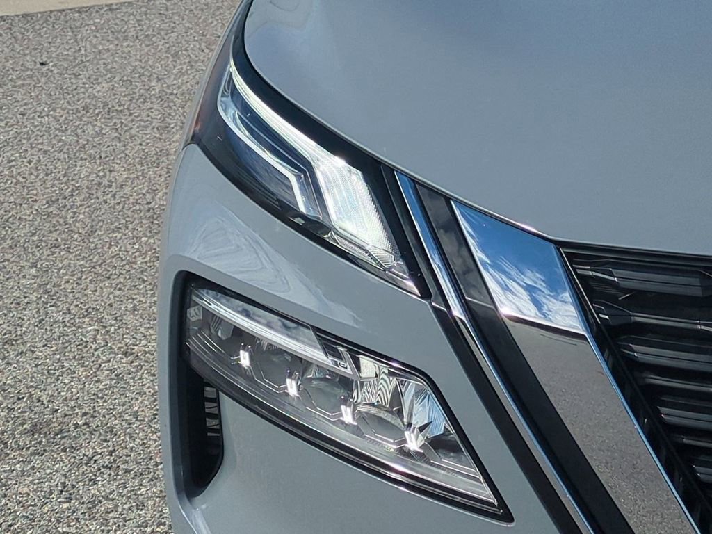 Certified 2023 Nissan Rogue Platinum w/ Platinum Premium Package image 10