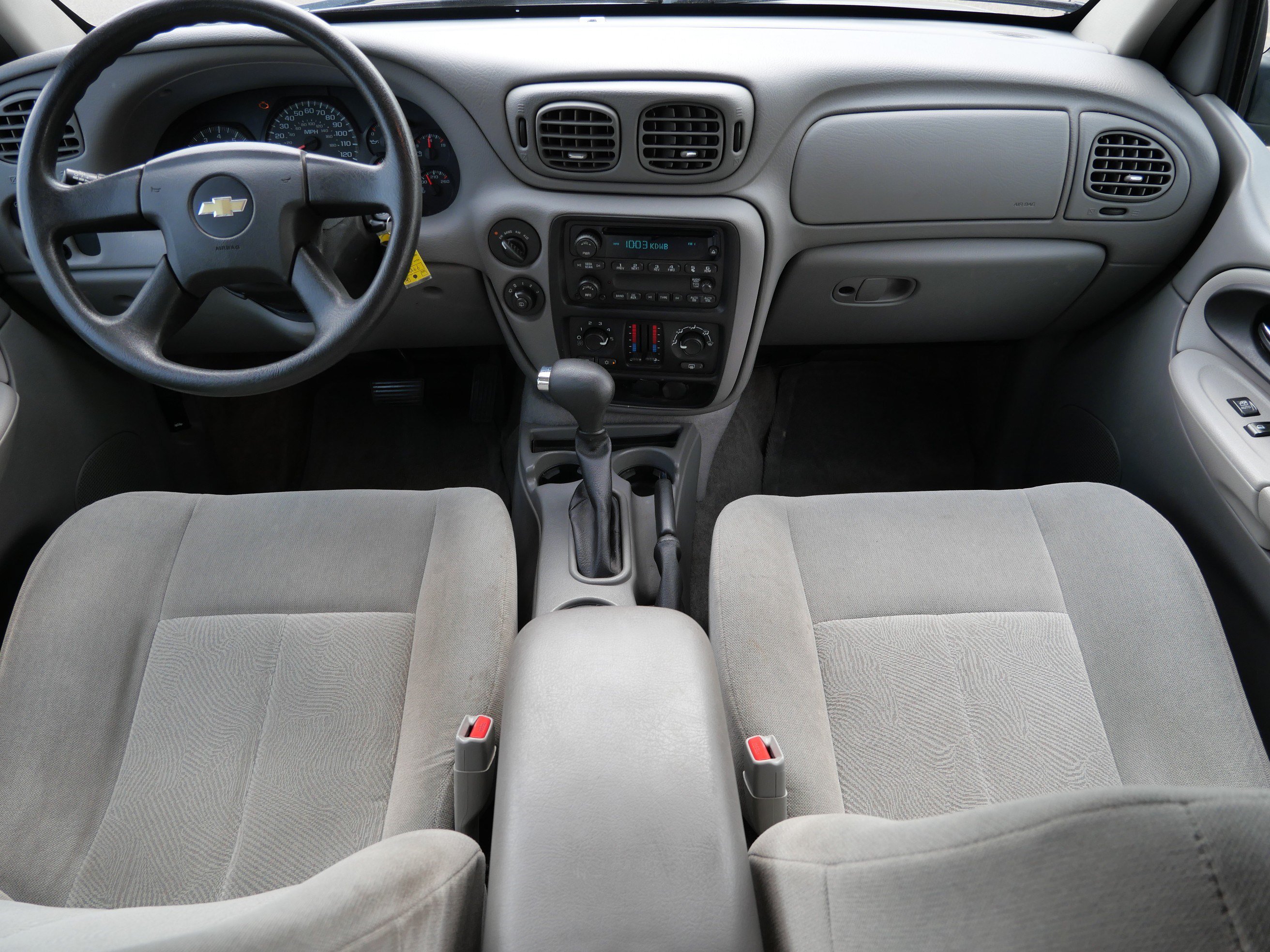 Used 2005 Chevrolet TrailBlazer LS w/ LS Preferred Equipment Group AWD/4WD image 10
