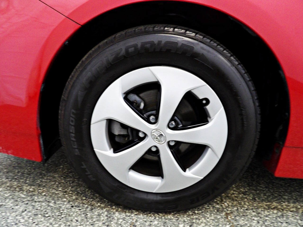 Used 2013 Toyota Prius Four FWD image 17