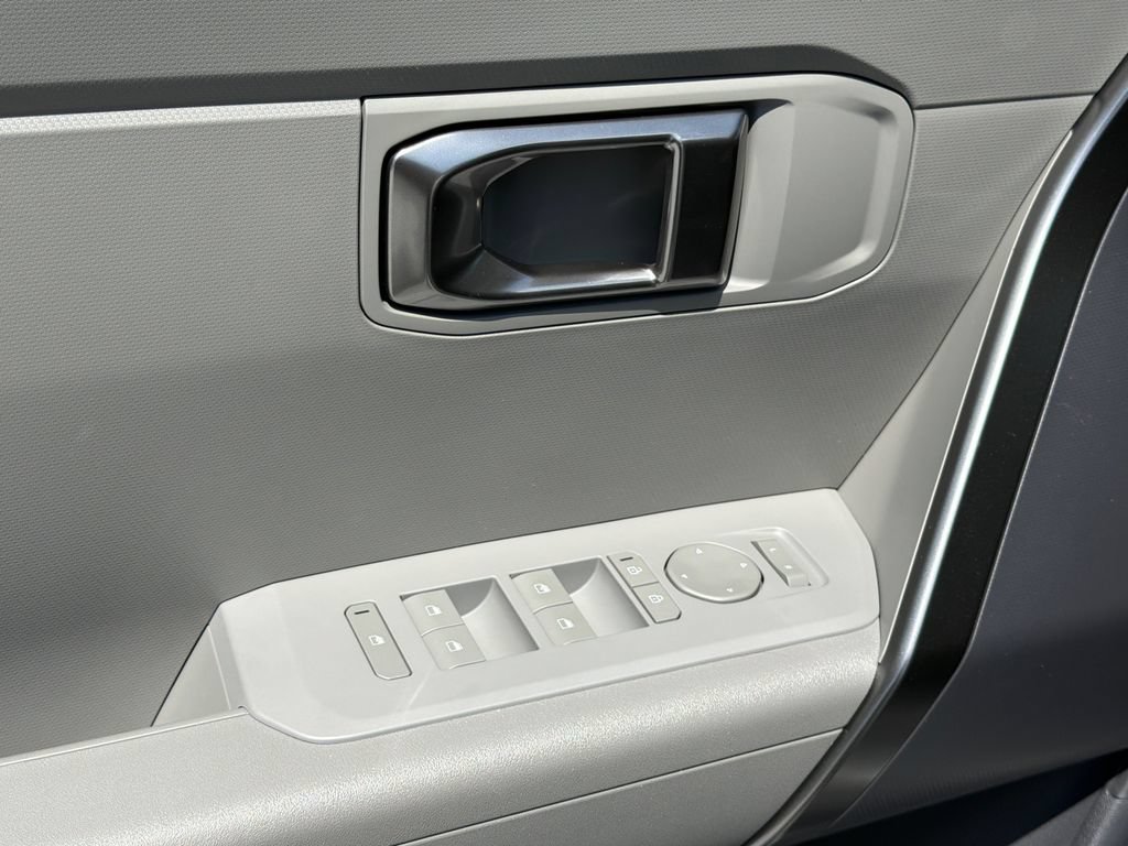 New 2027 Kia Seltos LX FWD image 15