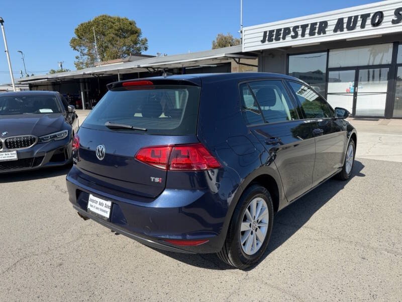 Used 2016 Volkswagen Golf SE FWD image 5