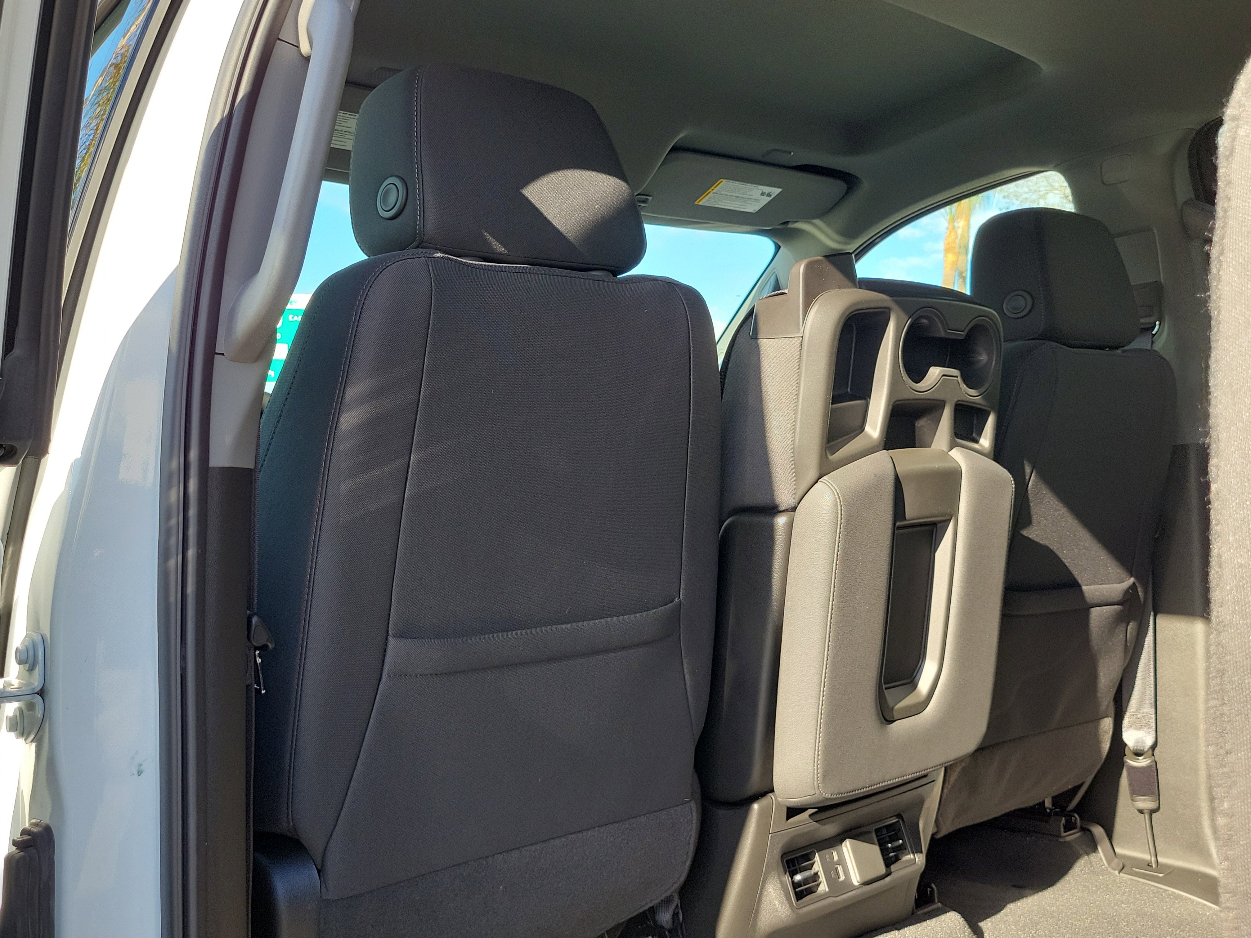 Used 2025 GMC Sierra 1500 Elevation image 11