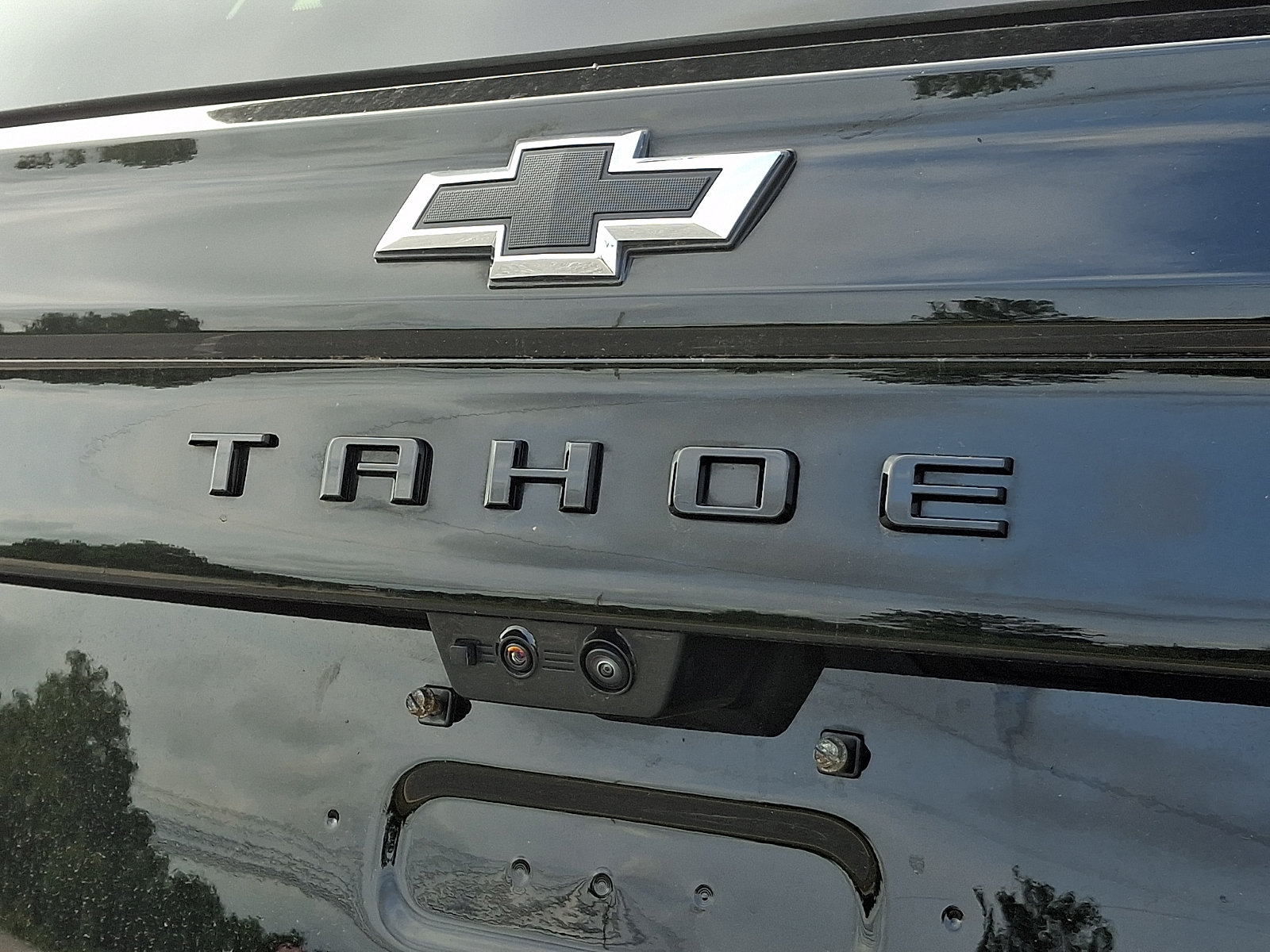 Used 2025 Chevrolet Tahoe High Country AWD/4WD image 34