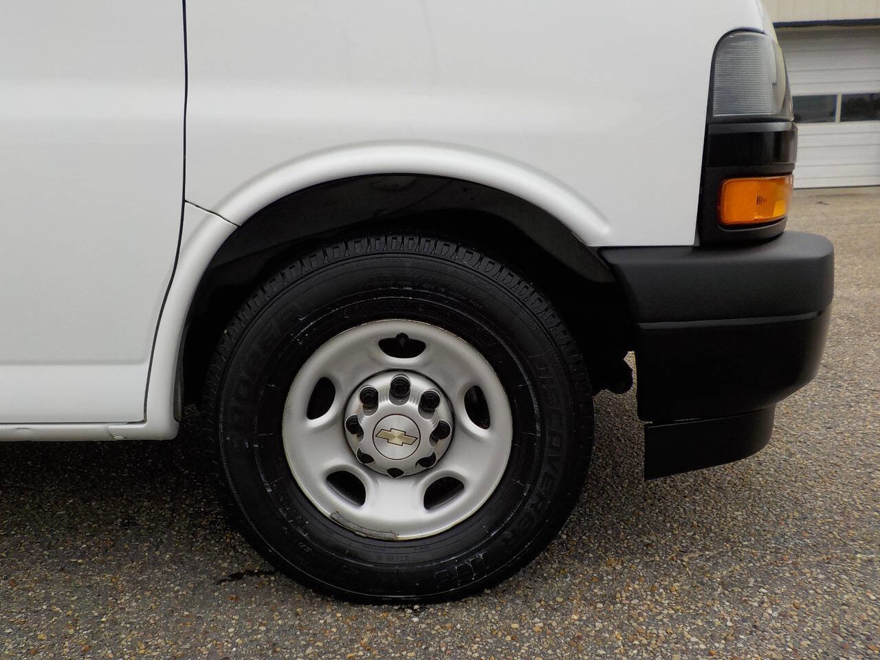Used 2020 Chevrolet Express 2500 w/ Driver Convenience Package image 9