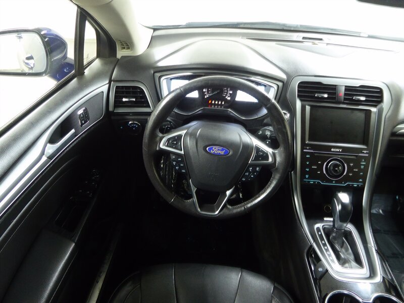 Used 2015 Ford Fusion Titanium AWD/4WD image 10