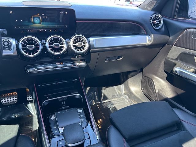 Used 2021 Mercedes-Benz GLB 35 AMG 4MATIC image 19