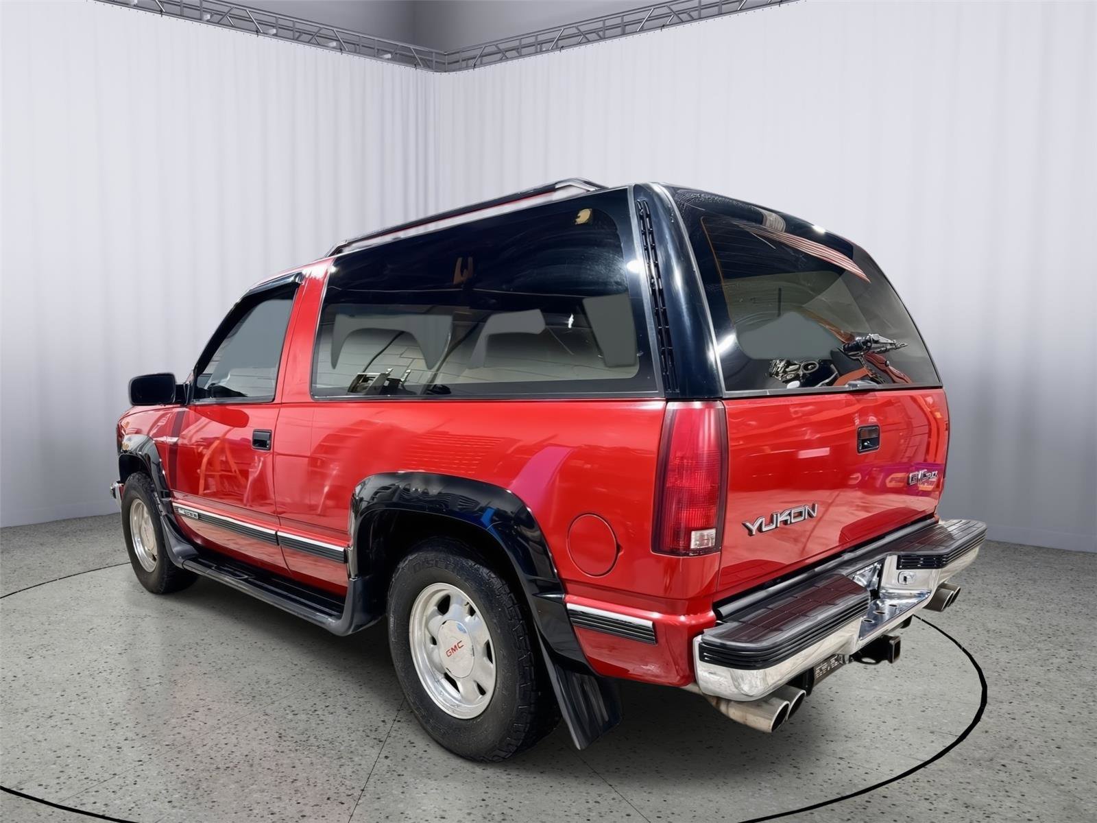 Used 1992 GMC Yukon 4WD 2-Door image 10