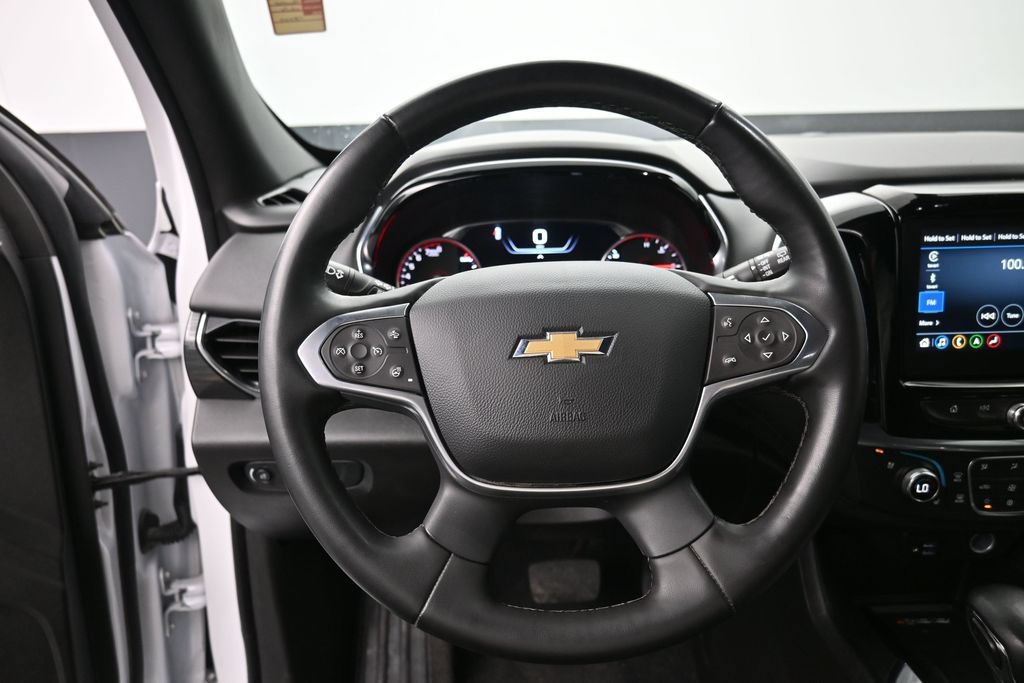 Used 2023 Chevrolet Traverse High Country FWD image 15