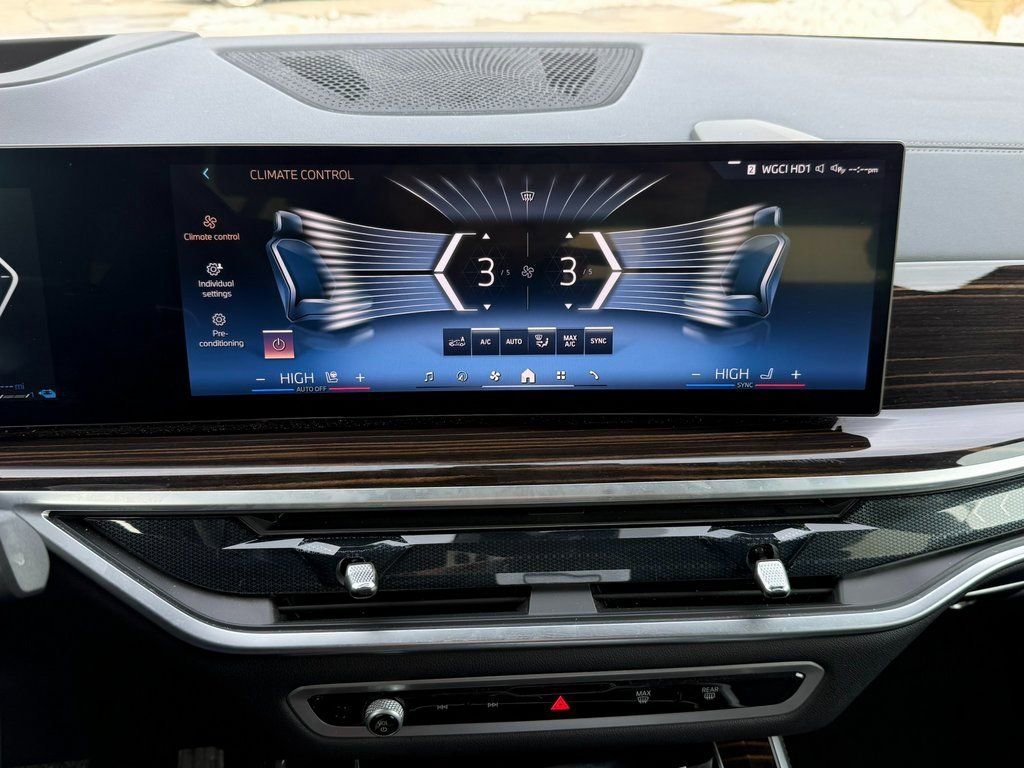 Used 2025 BMW X5 xDrive50e image 19