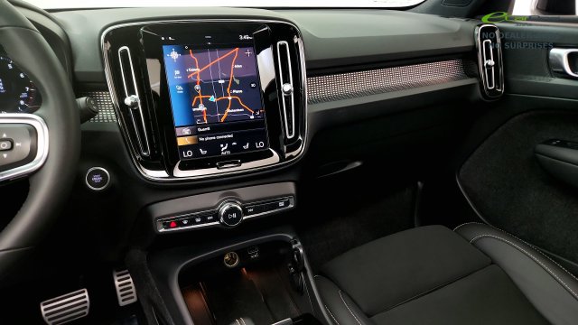 Used 2022 Volvo XC40 T4 R-Design w/ Protection Package Premier FWD image 59