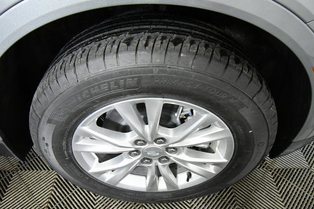 New 2026 Cadillac XT5 Luxury w/ LPO, Floor Liner Package FWD image 21
