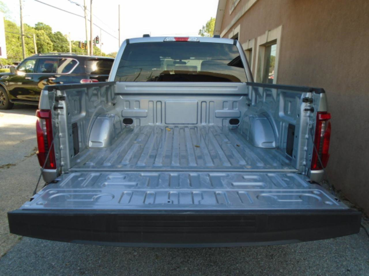 Used 2025 Ford F150 XLT w/ Equipment Group 301A Standard RWD image 7