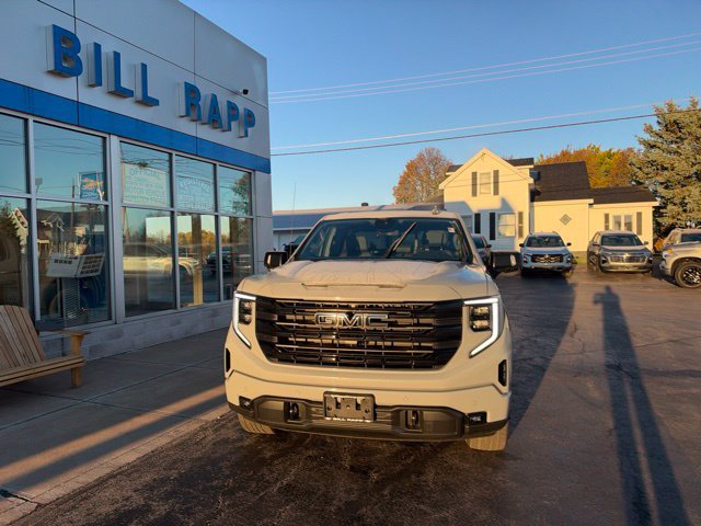 Used 2024 GMC Sierra 1500 Elevation w/ Elevation Premium Package AWD/4WD image 6