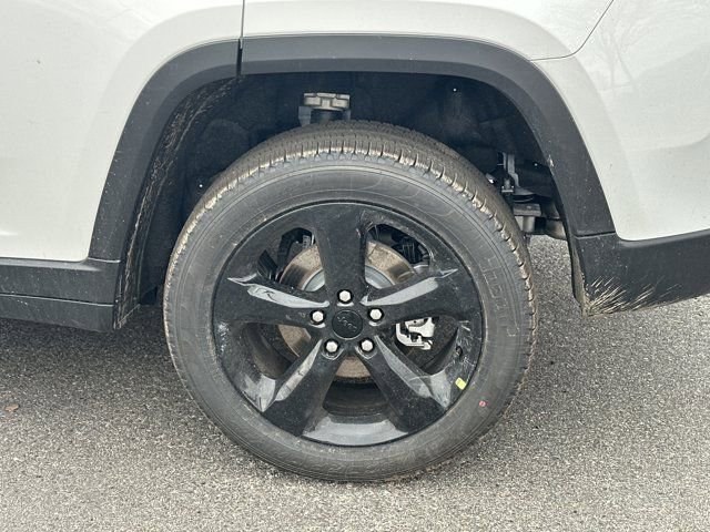 New 2026 Jeep Grand Cherokee Limited AWD/4WD image 18