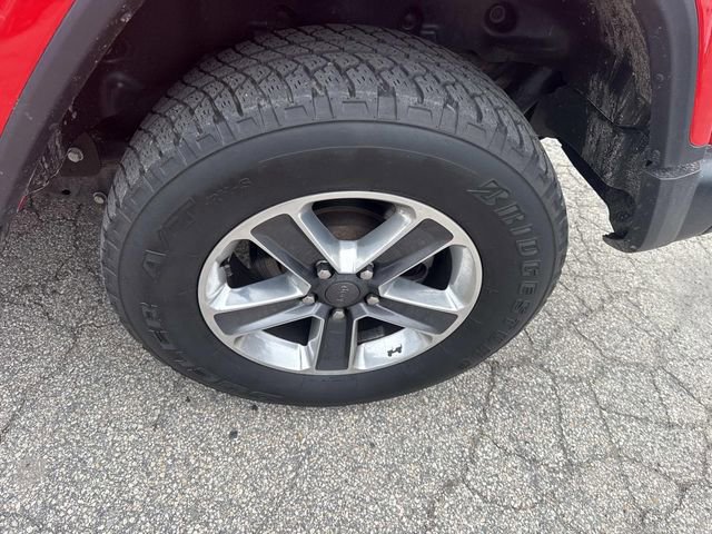 Used 2019 Jeep Wrangler Unlimited Sahara AWD/4WD image 14