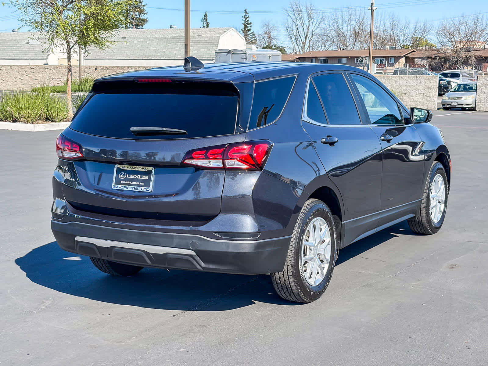 Used 2022 Chevrolet Equinox LT FWD image 4