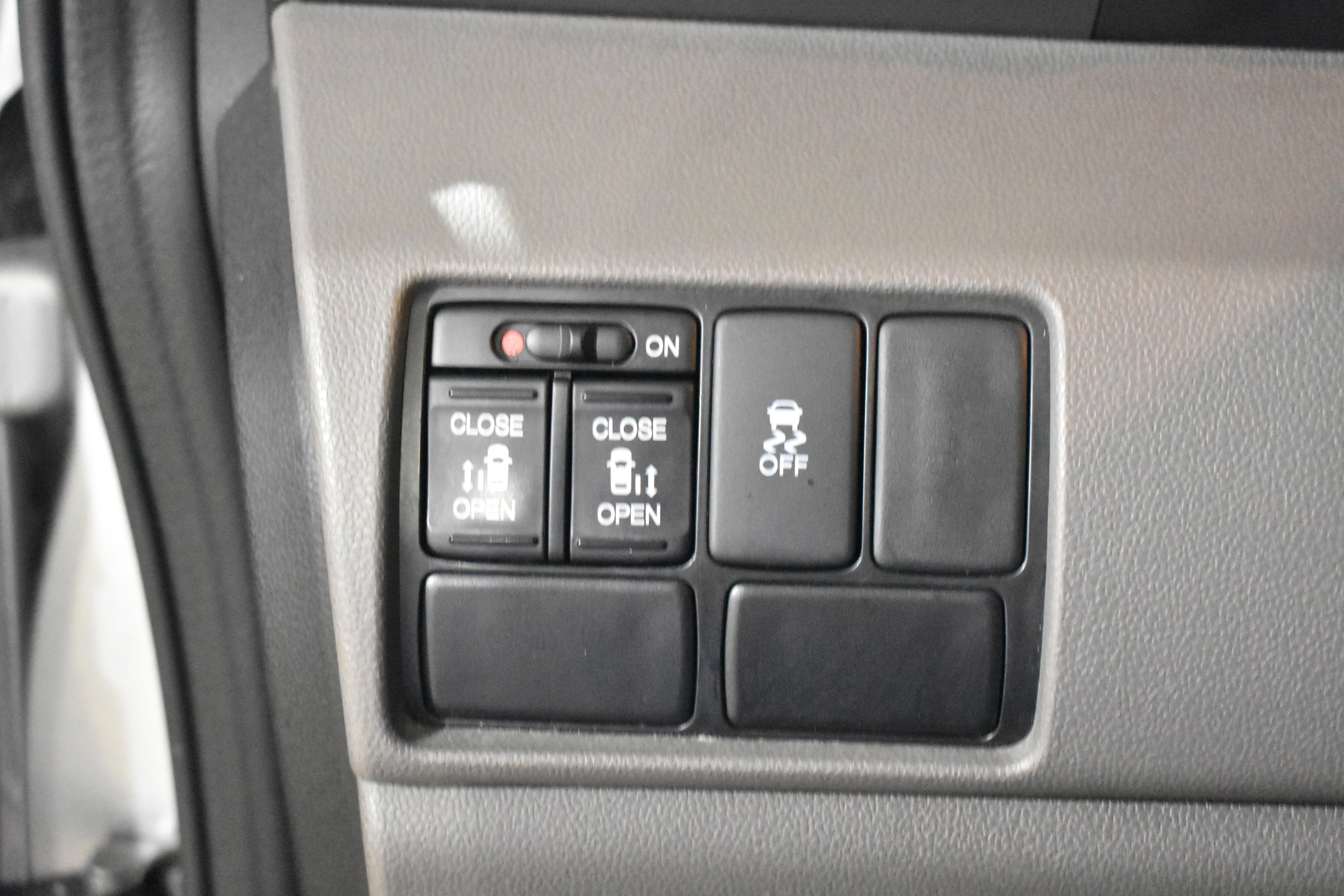 Used 2015 Honda Odyssey EX image 16