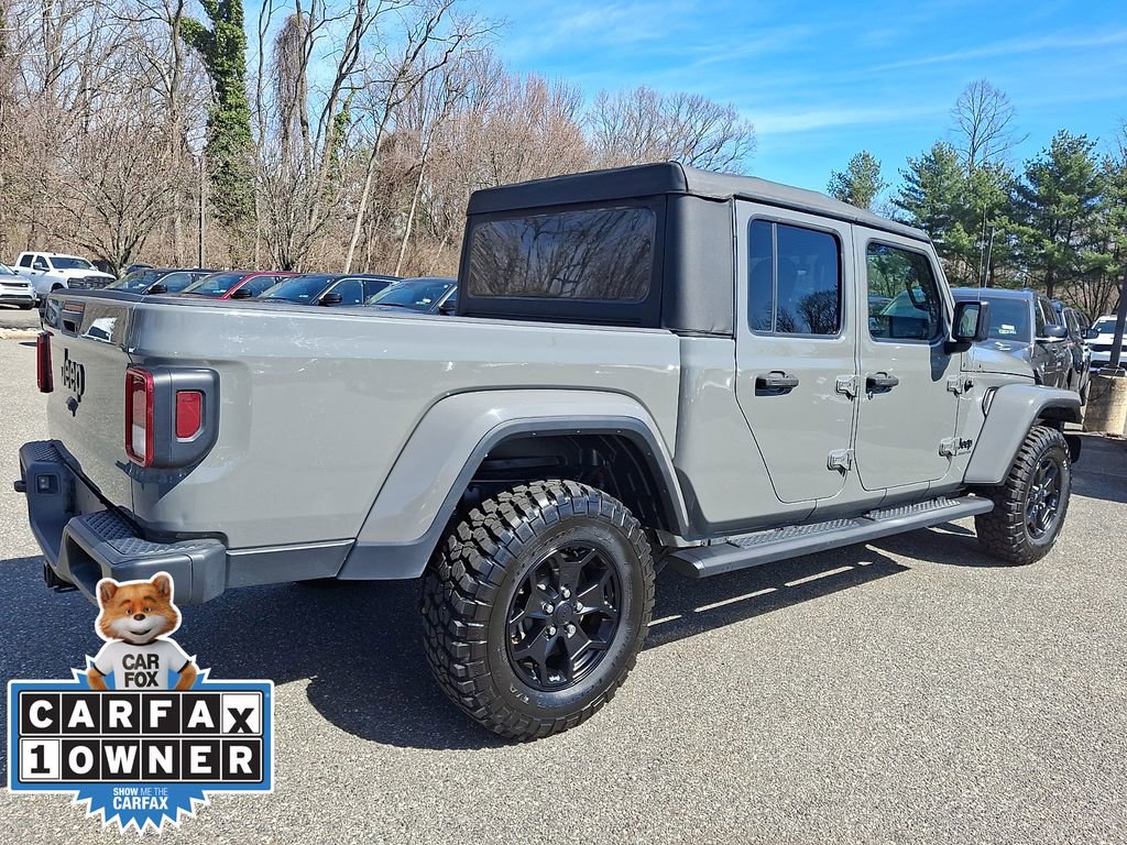 Used 2022 Jeep Gladiator Willys AWD/4WD image 6