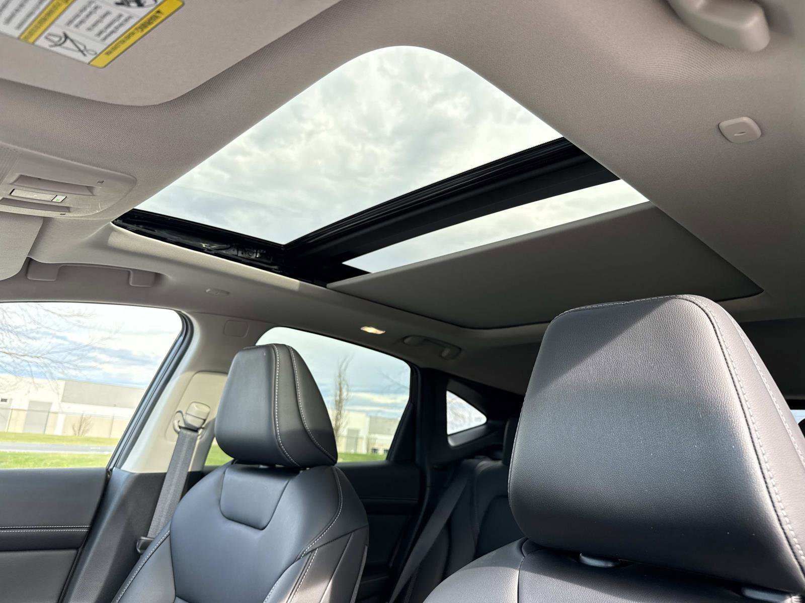 Used 2025 Nissan Murano SL image 3