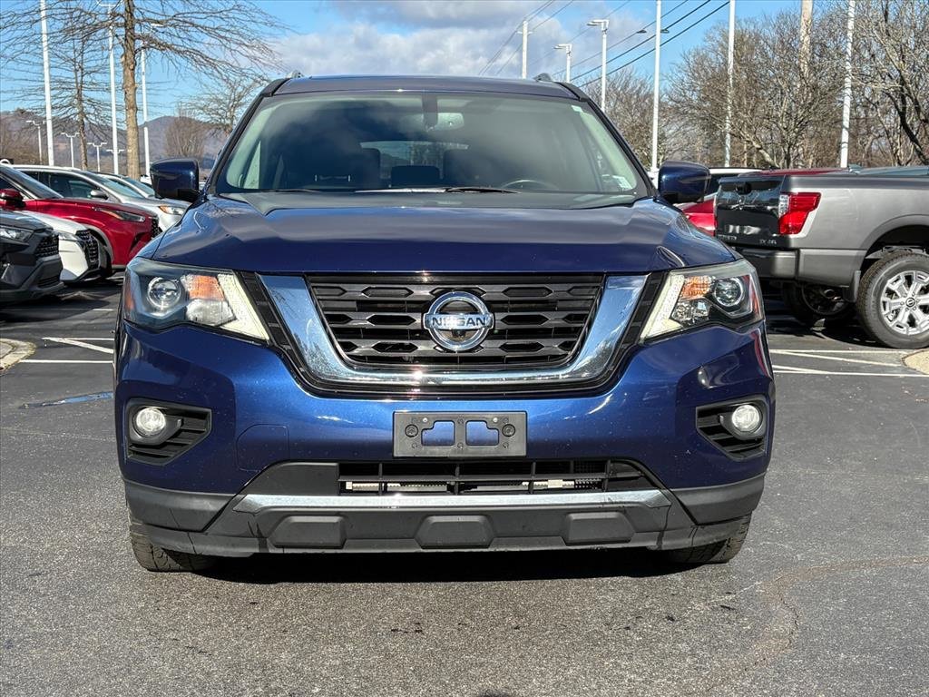Used 2019 Nissan Pathfinder Platinum w/ Cargo Package image 3
