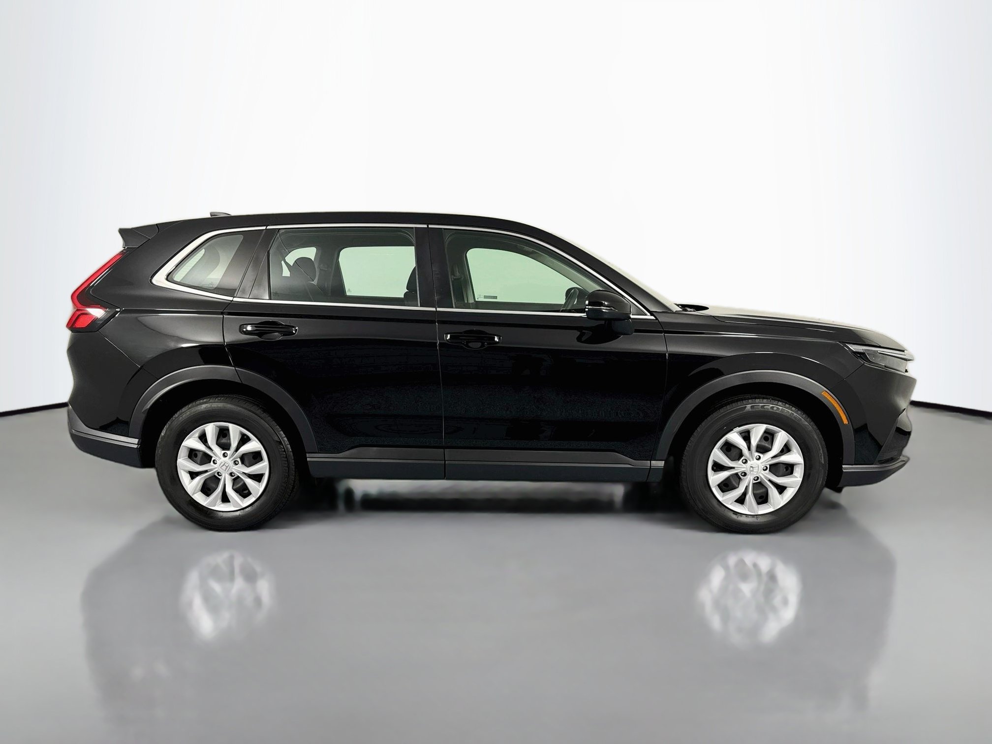 Used 2024 Honda CR-V LX image 4