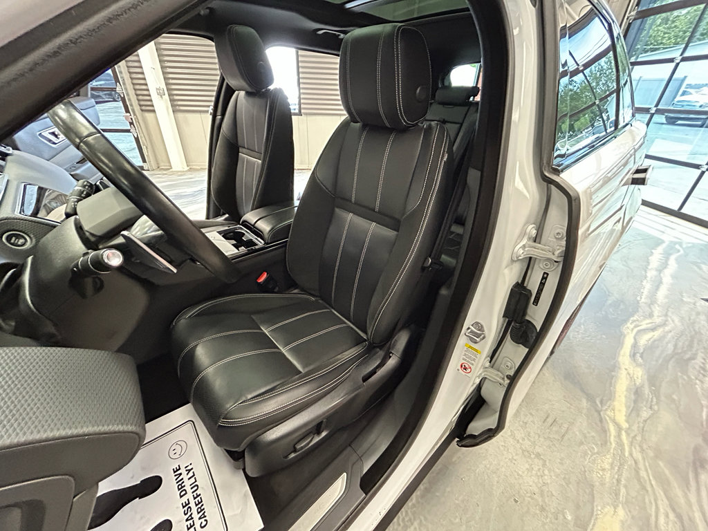 Used 2018 Land Rover Range Rover Velar R-Dynamic SE AWD/4WD image 7