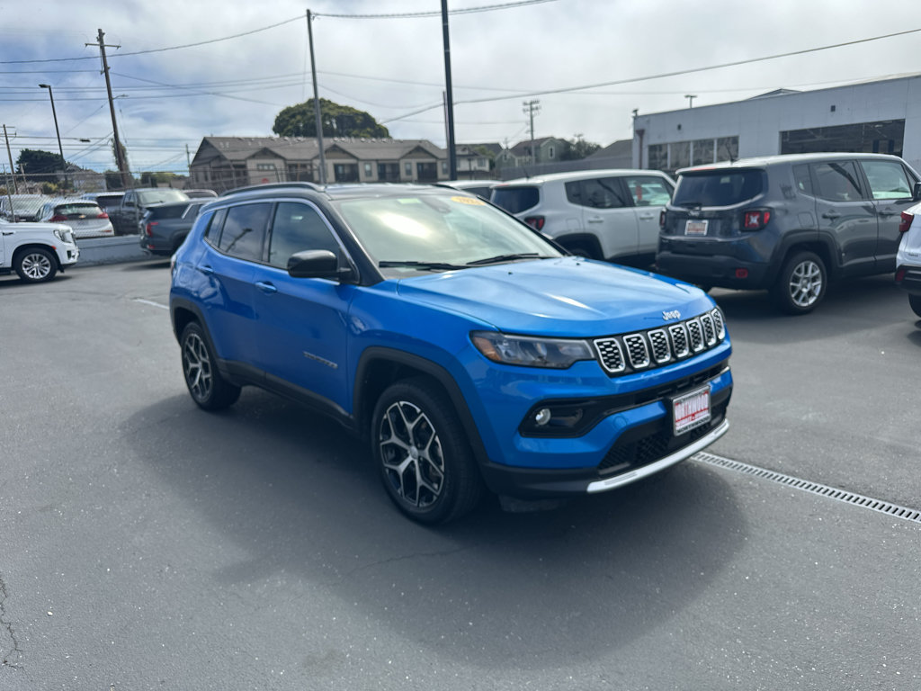 Used 2024 Jeep Compass Limited AWD/4WD image 7
