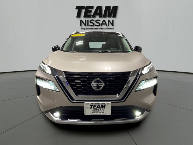 Used 2021 Nissan Rogue Platinum AWD/4WD image 2